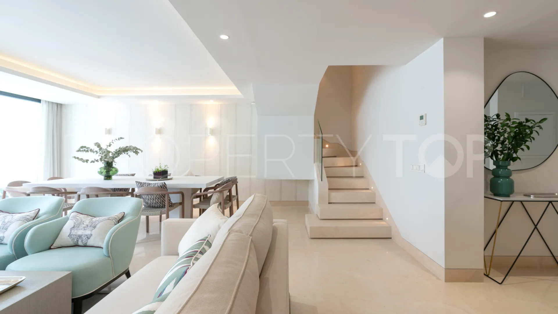 Adosado en venta en Marbellamar de 5 dormitorios