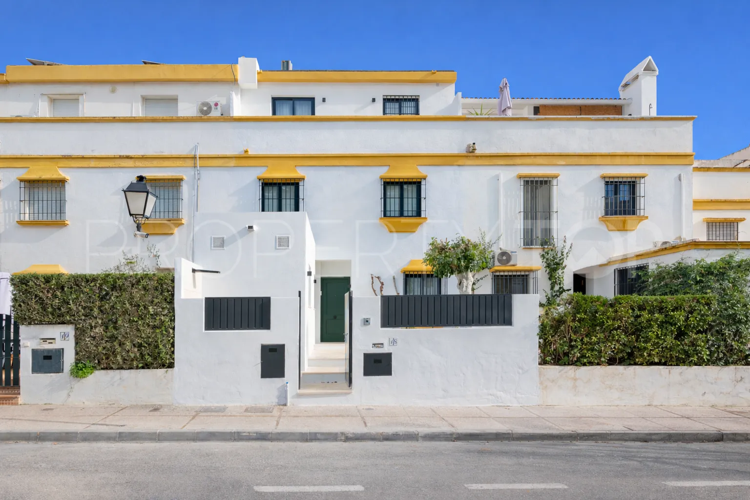 Adosado en venta en Marbellamar de 5 dormitorios