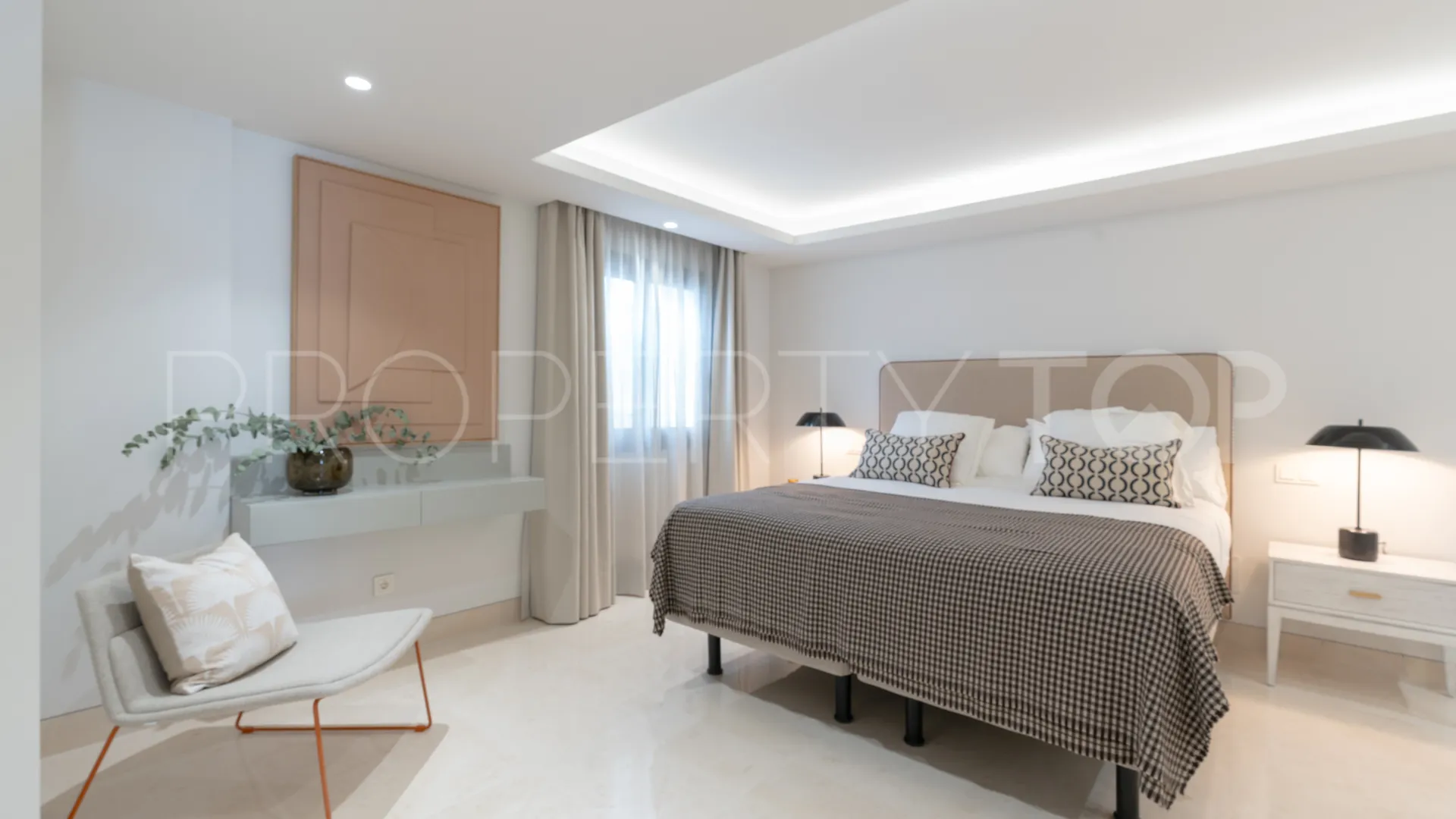 Adosado en venta en Marbellamar de 5 dormitorios
