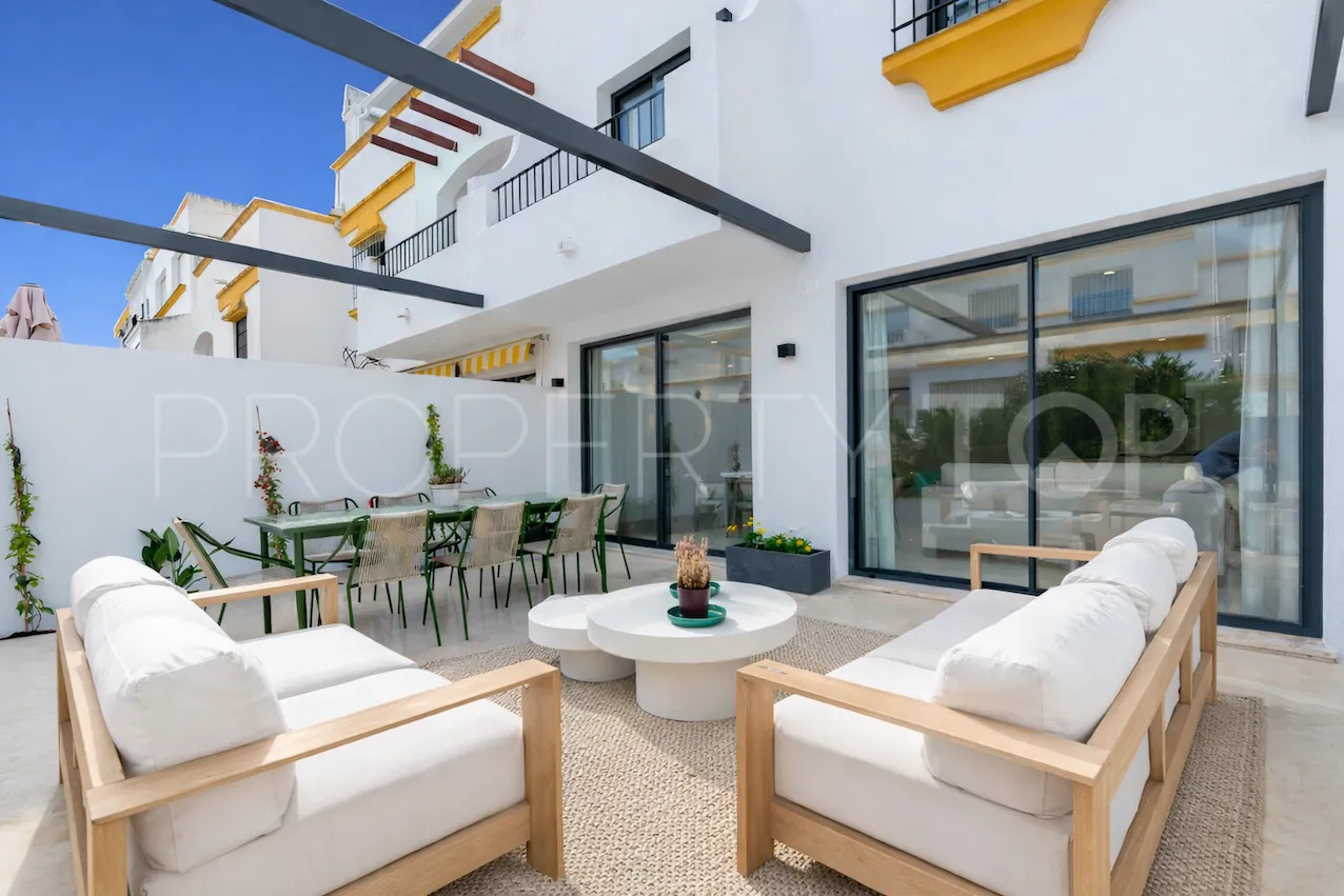 Adosado en venta en Marbellamar de 5 dormitorios