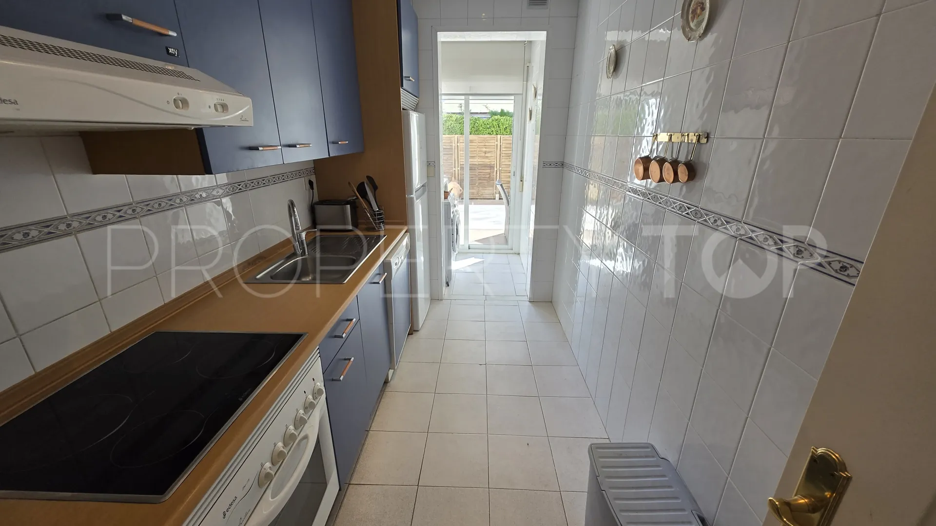 For sale ground floor apartment in Costa Nagüeles I
