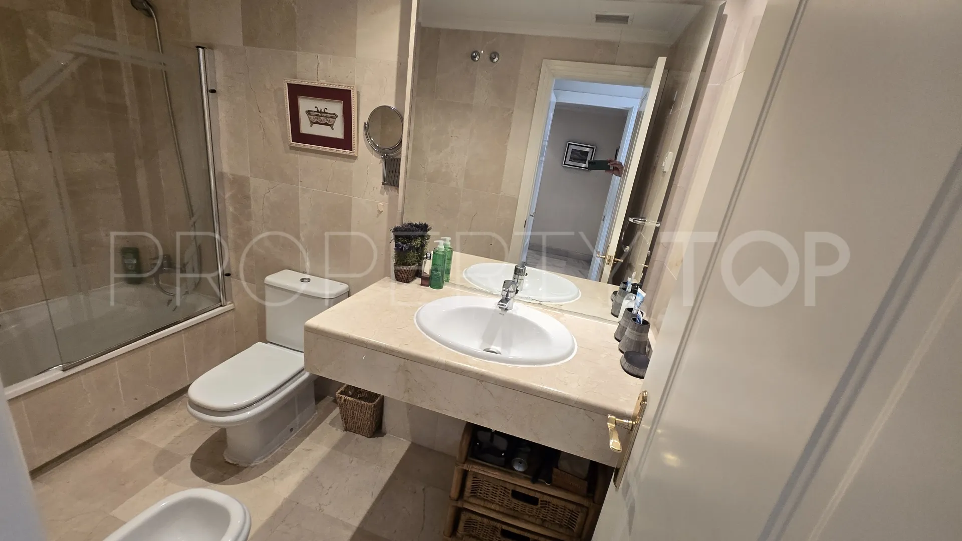 For sale ground floor apartment in Costa Nagüeles I