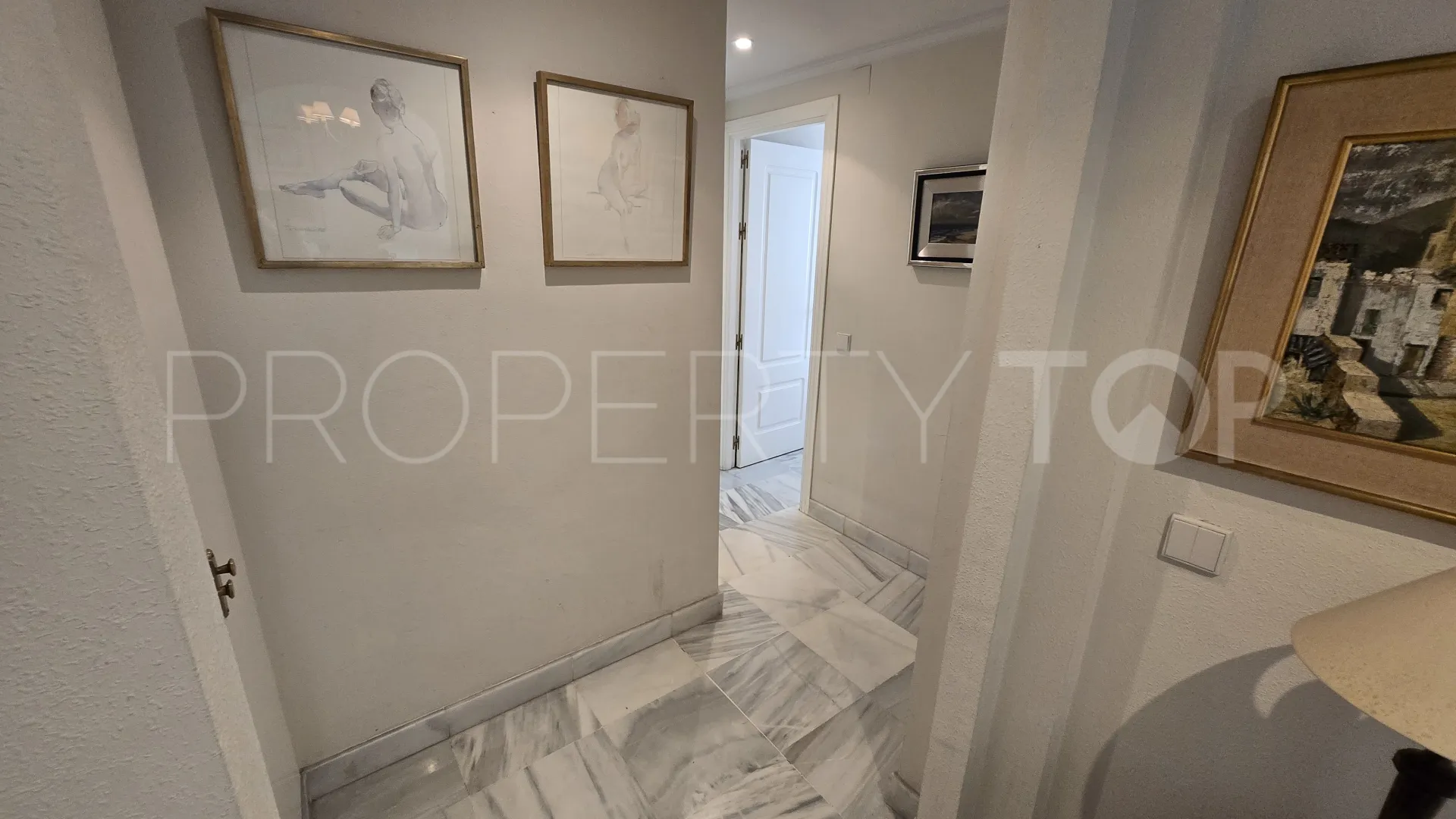 For sale ground floor apartment in Costa Nagüeles I