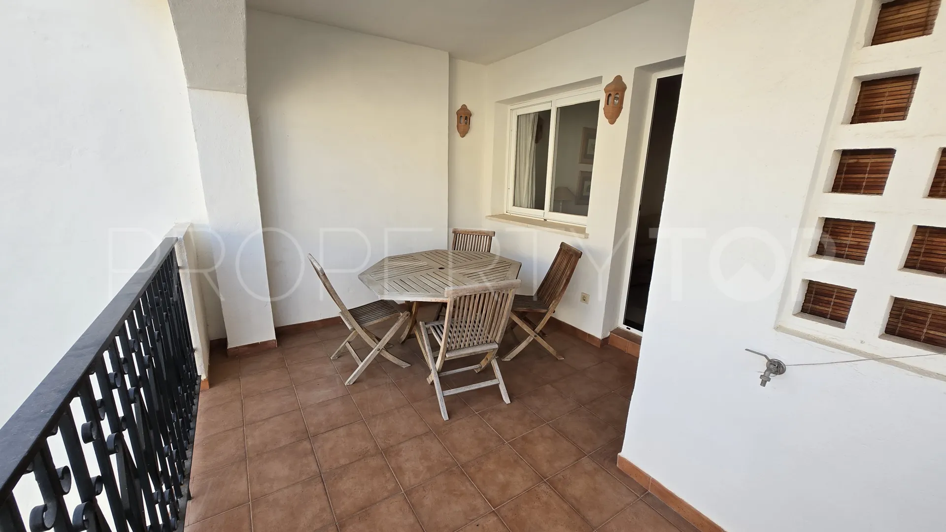 Apartamento en venta en Los Pinos de Nagüeles con 1 dormitorio