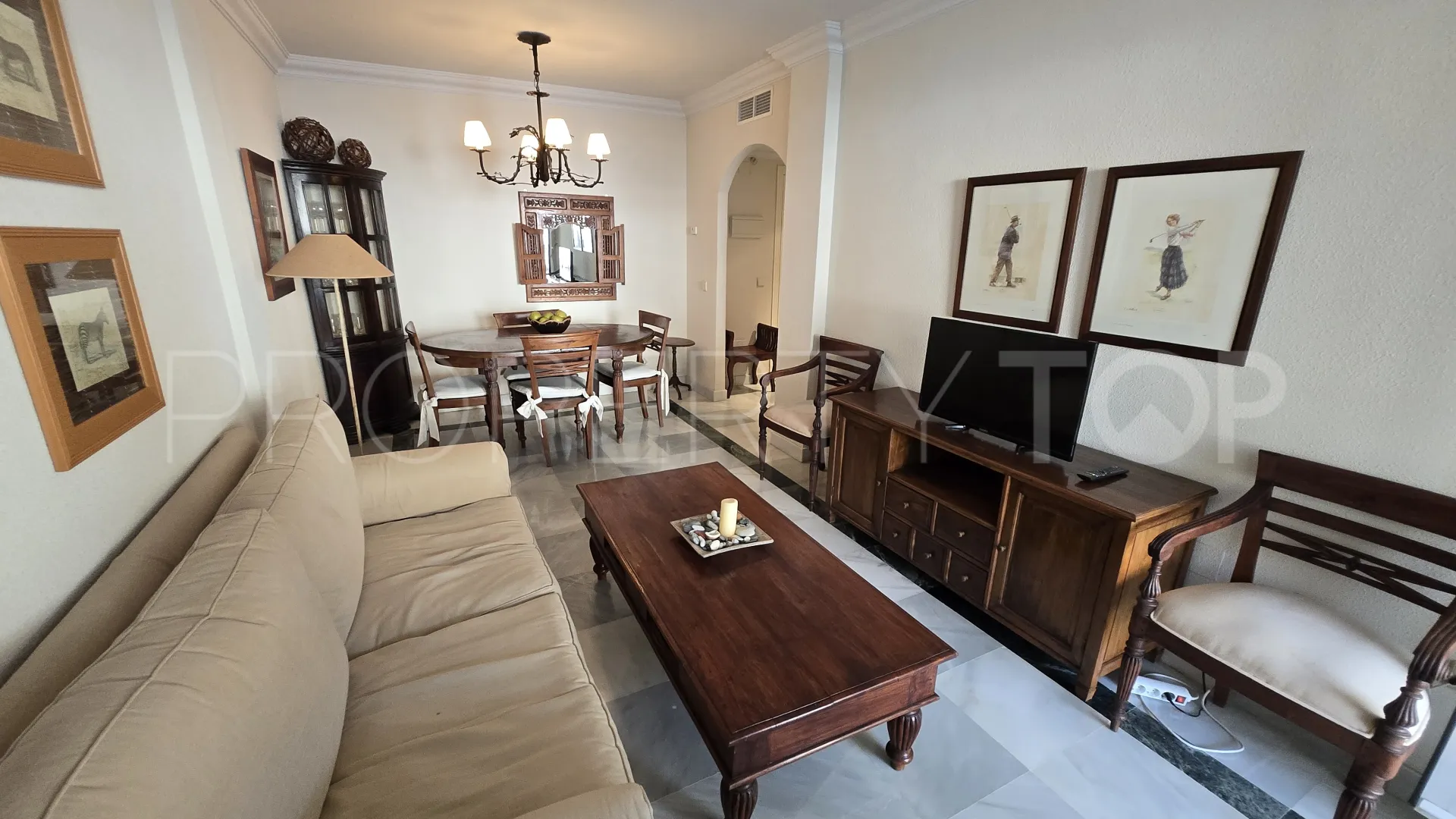 Apartamento en venta en Los Pinos de Nagüeles con 1 dormitorio