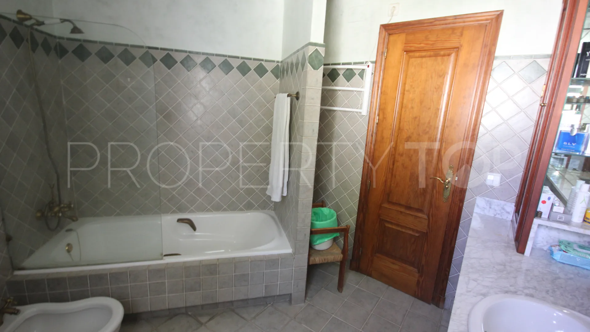 Town house with 4 bedrooms for sale in Marbella Golden Mile