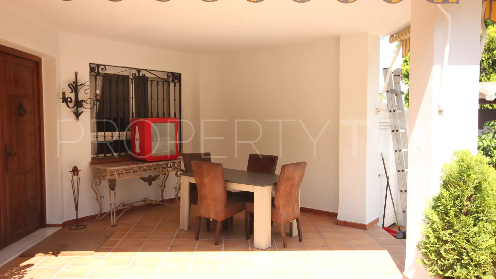 Town house with 4 bedrooms for sale in Marbella Golden Mile