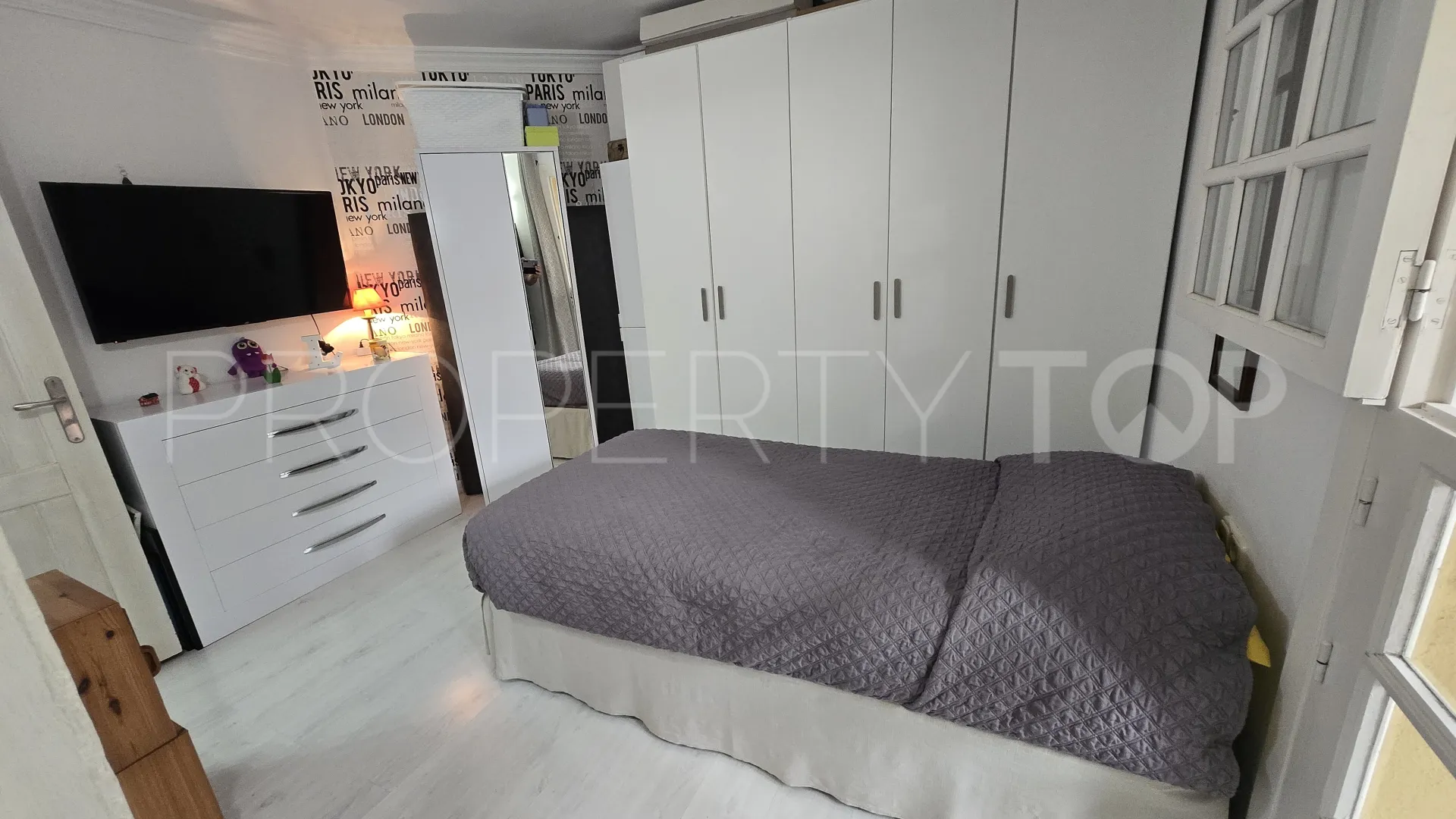 Comprar villa en Balcones de Sierra Blanca