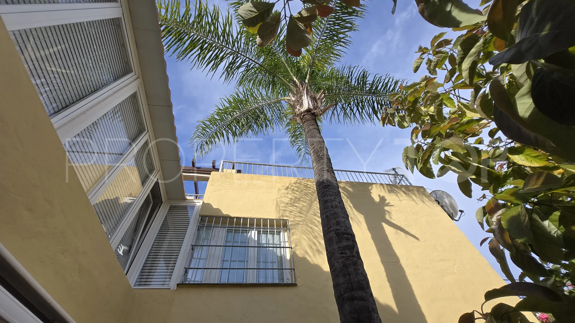 Comprar villa en Balcones de Sierra Blanca