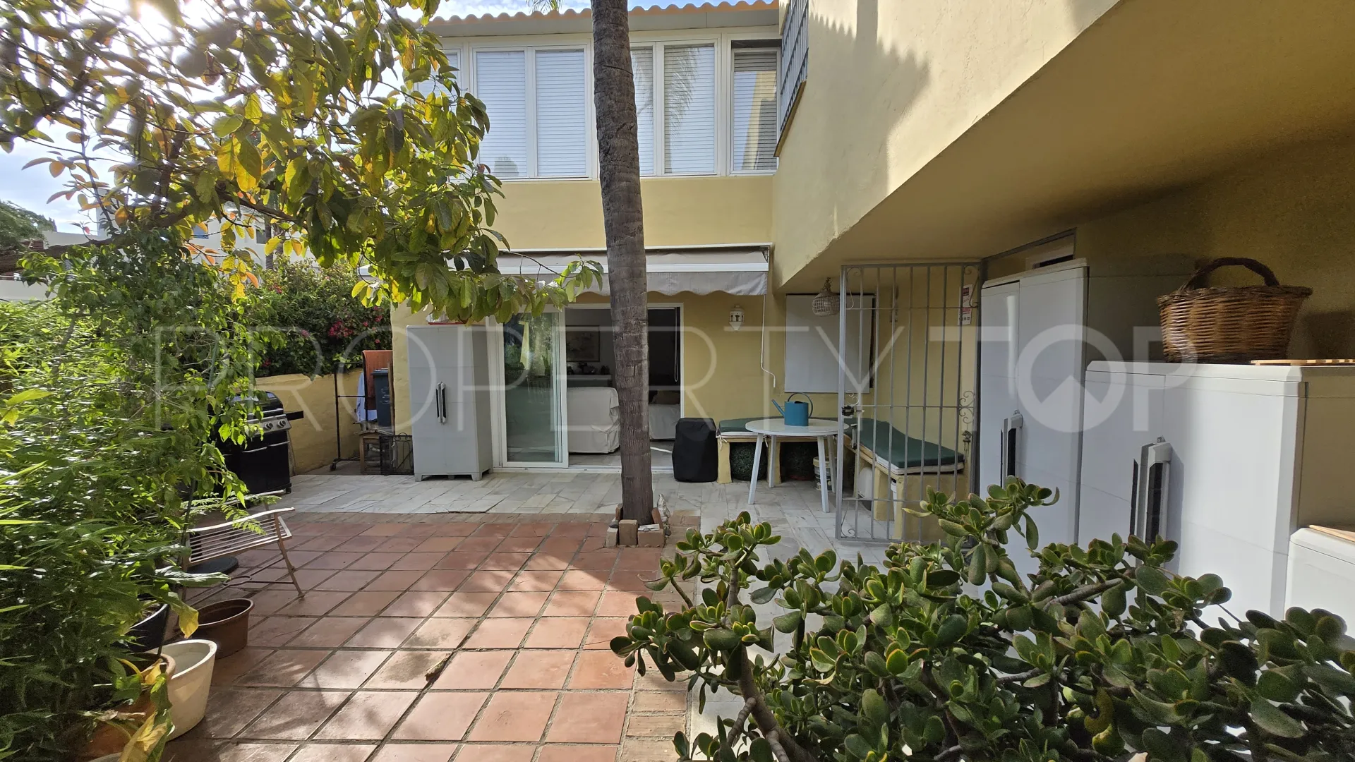 Comprar villa en Balcones de Sierra Blanca