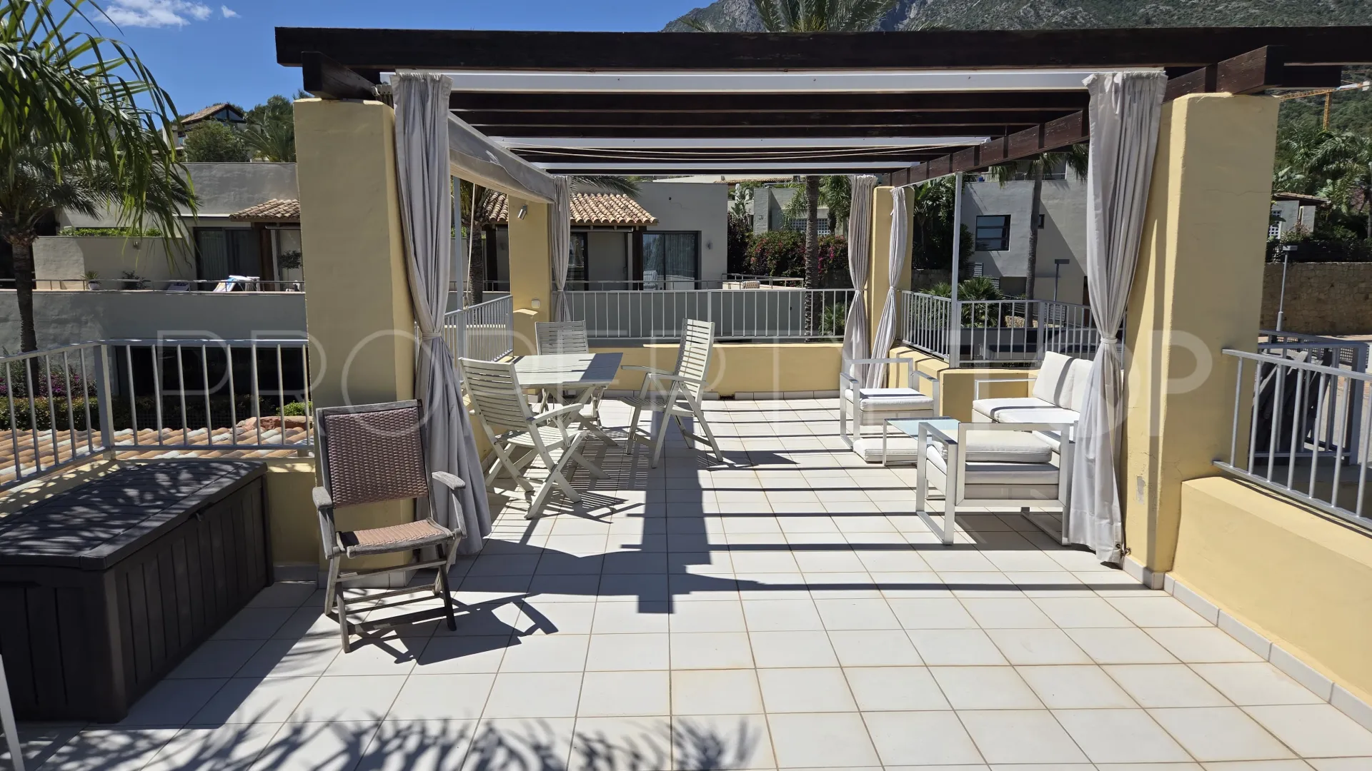 Comprar villa en Balcones de Sierra Blanca