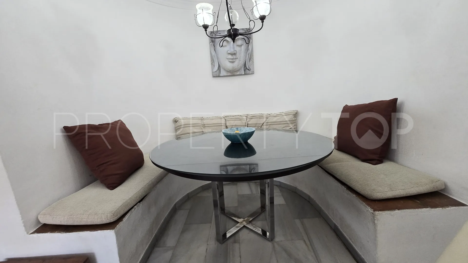 Comprar villa en Balcones de Sierra Blanca