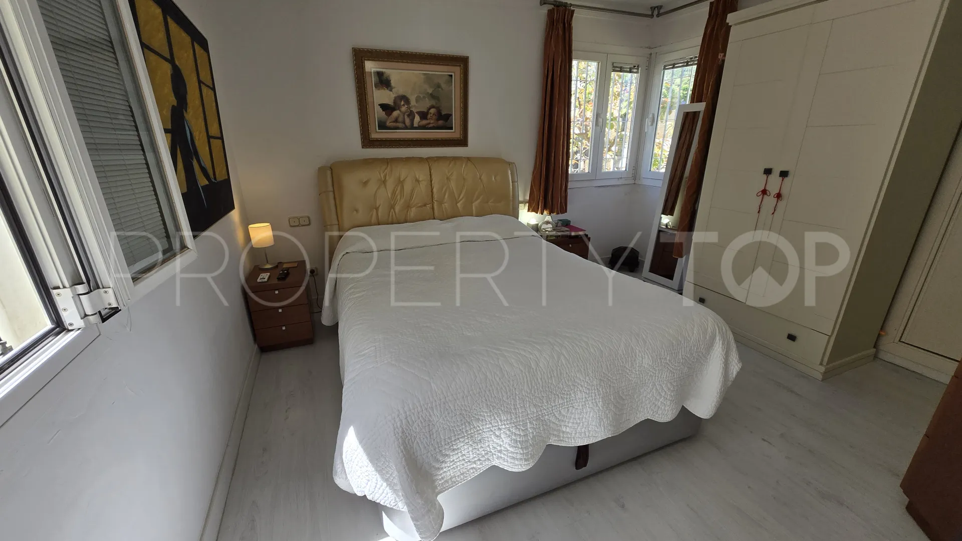 Comprar villa en Balcones de Sierra Blanca
