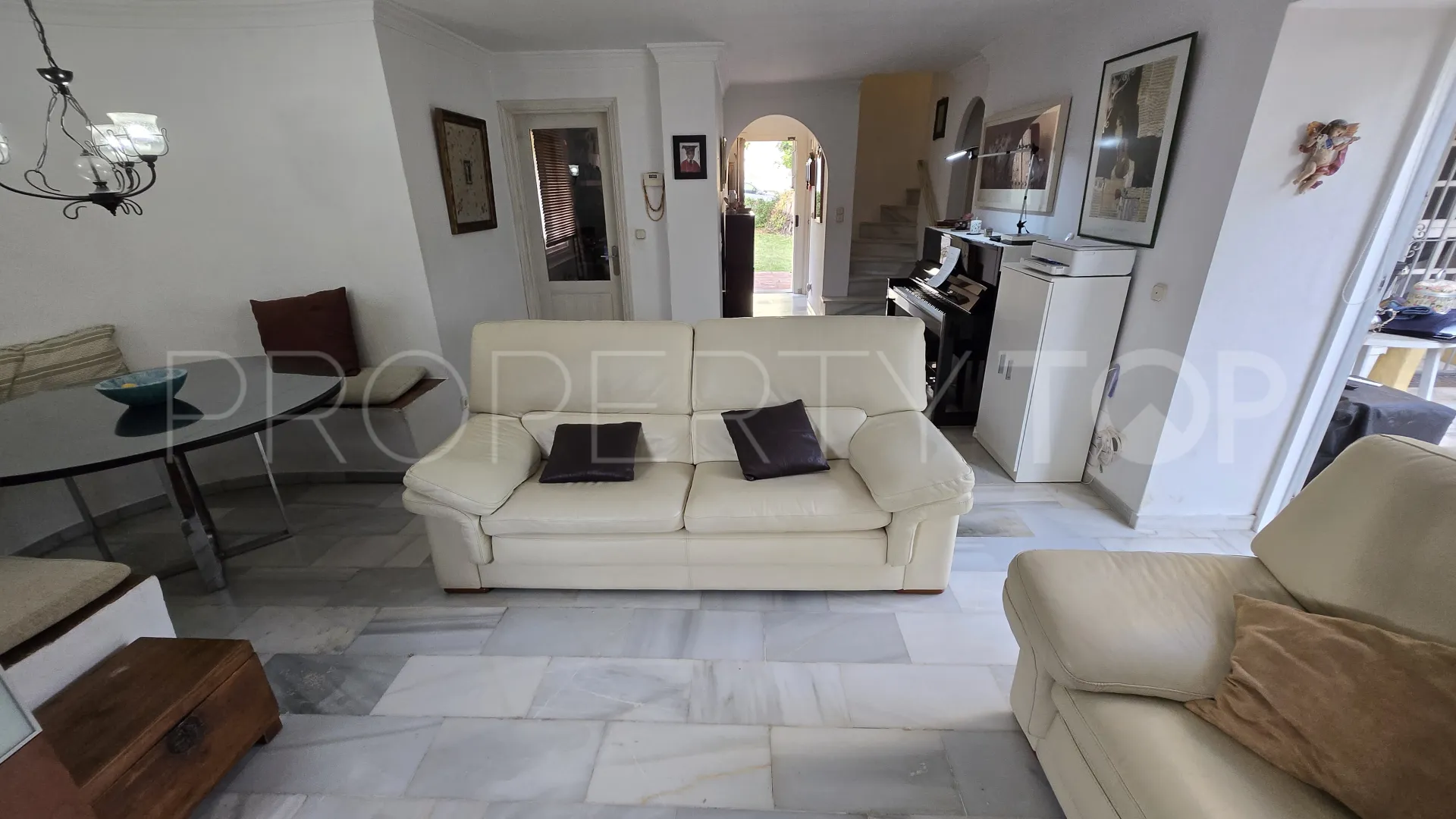 Comprar villa en Balcones de Sierra Blanca