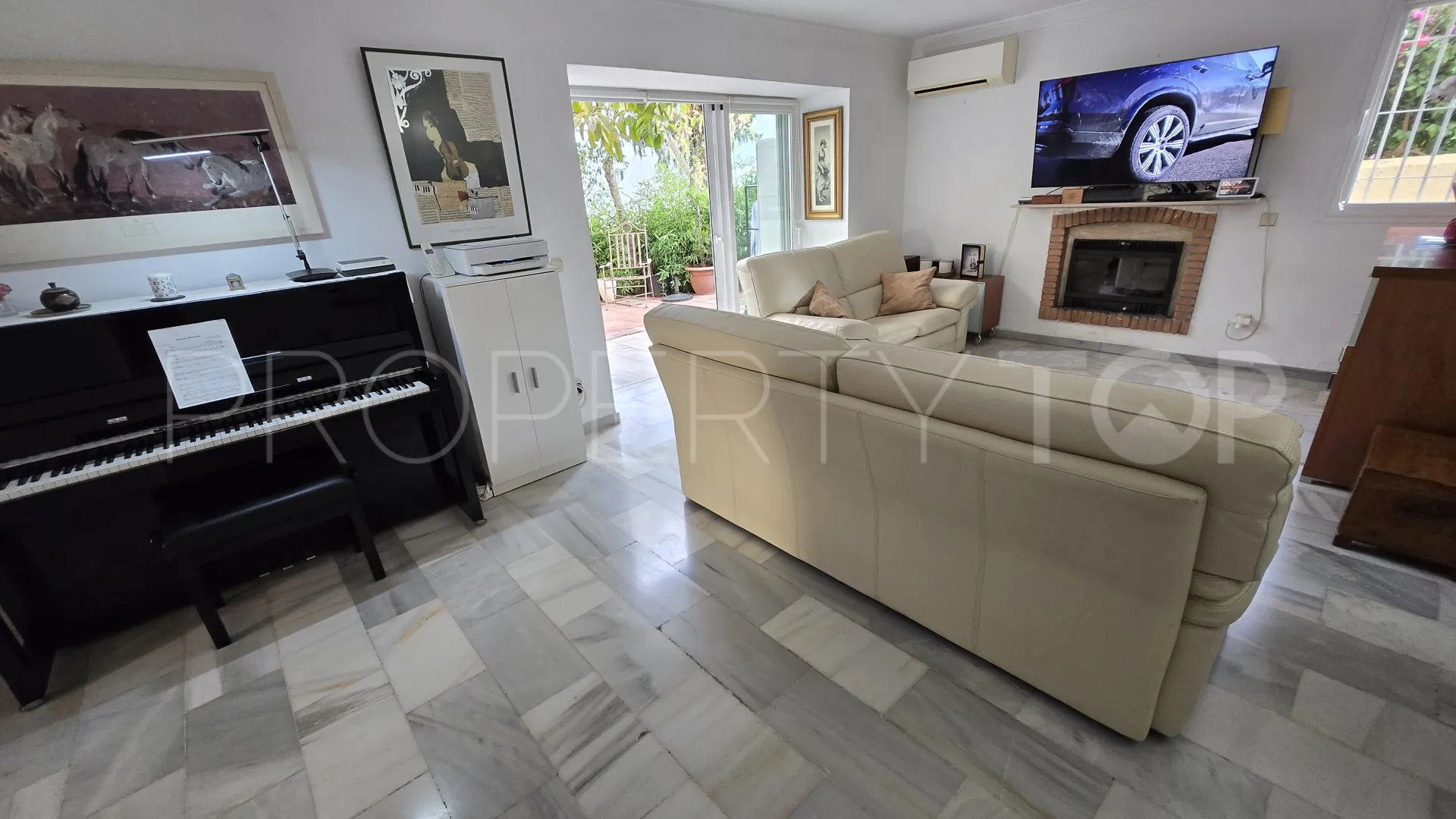 Comprar villa en Balcones de Sierra Blanca
