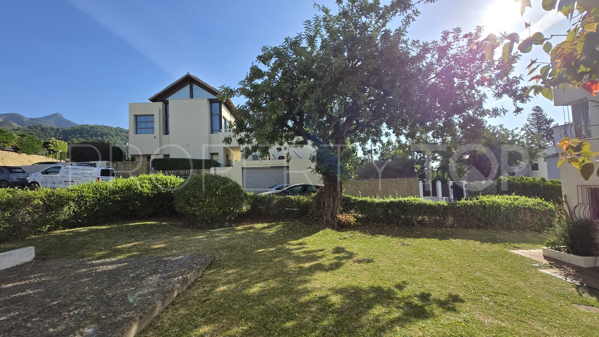 Comprar villa en Balcones de Sierra Blanca