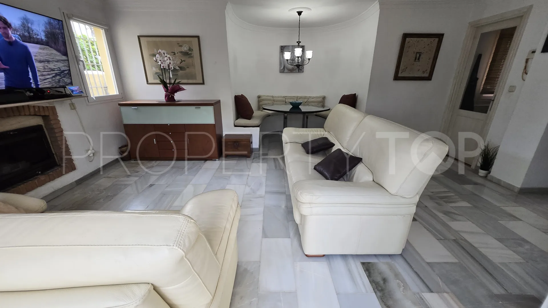 Comprar villa en Balcones de Sierra Blanca