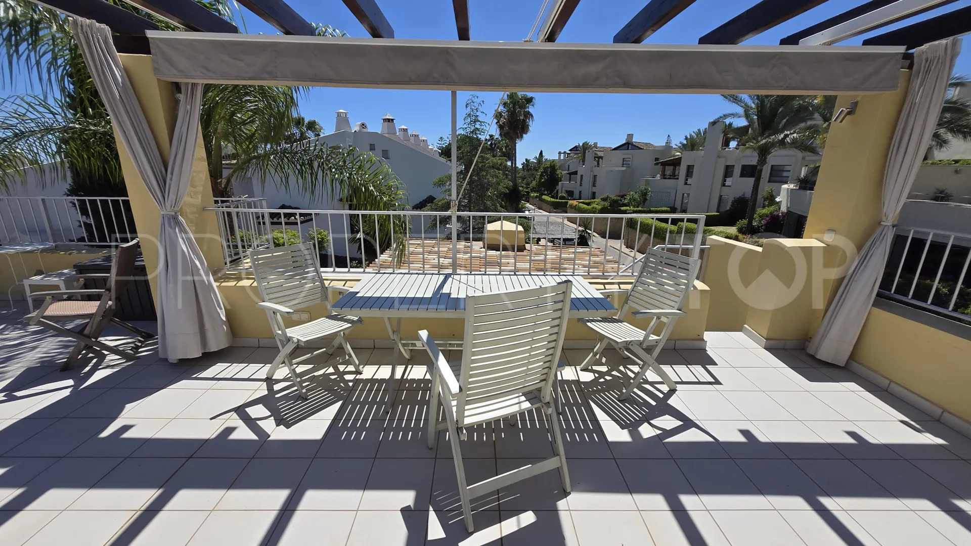 Comprar villa en Balcones de Sierra Blanca