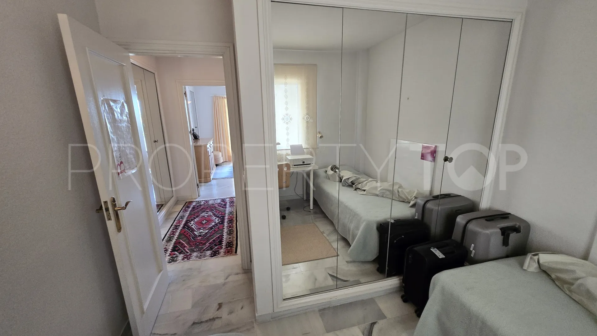 Ático en venta en Sitio de Calahonda de 2 dormitorios