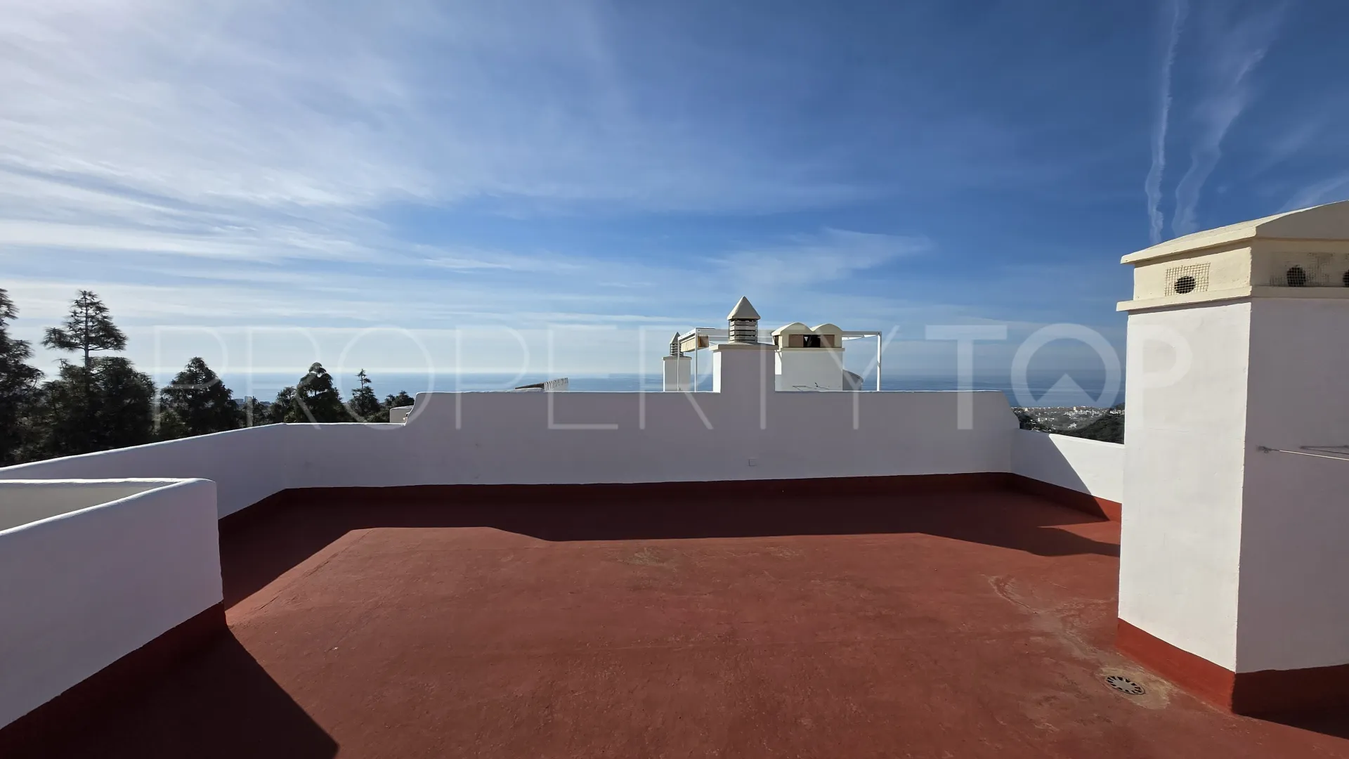 Ático en venta en Sitio de Calahonda de 2 dormitorios