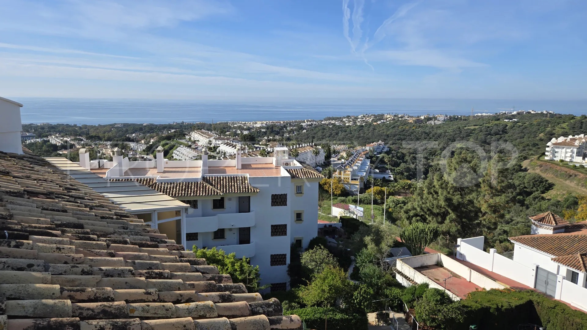 Ático en venta en Sitio de Calahonda de 2 dormitorios