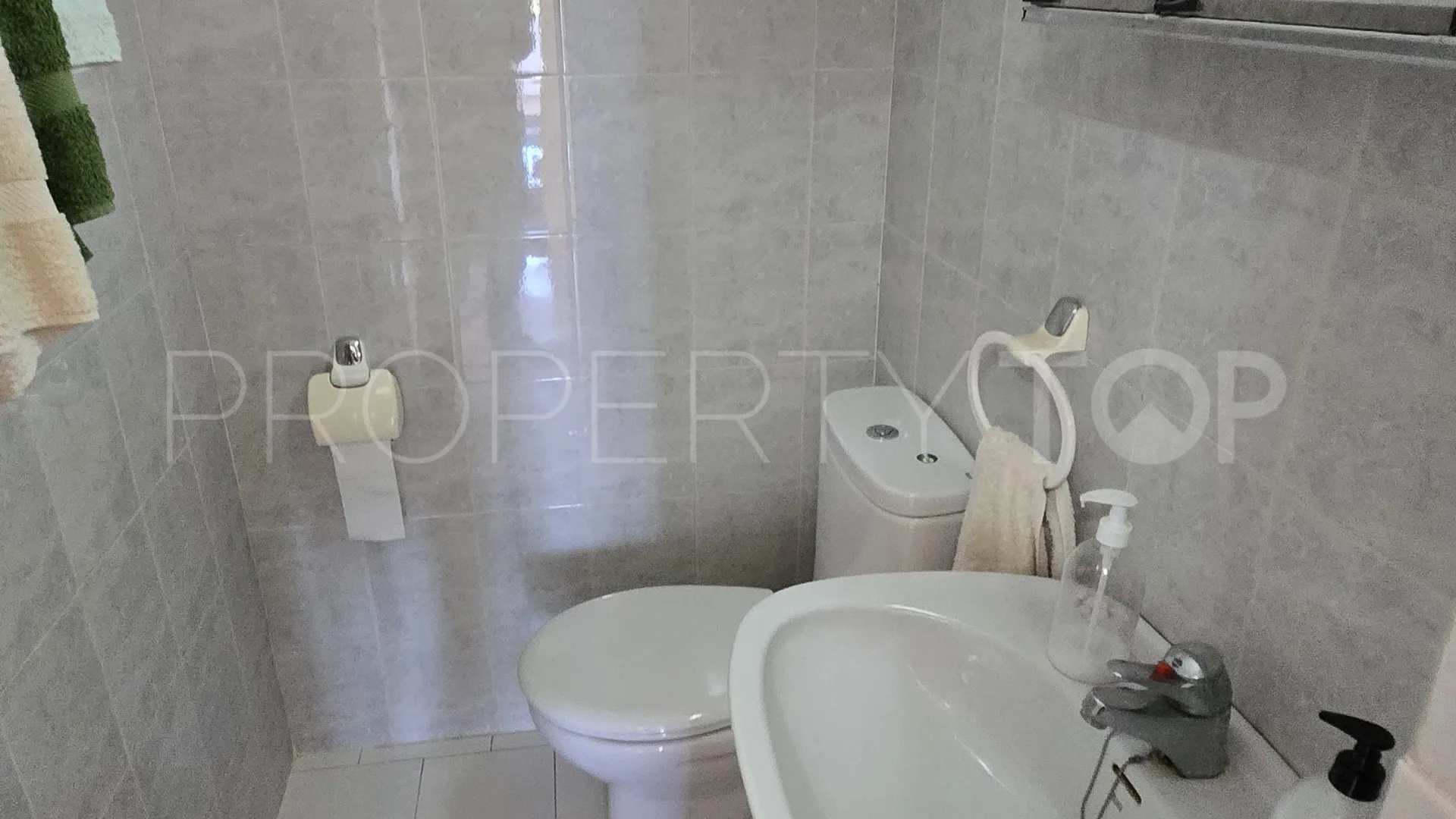 Ático en venta en Sitio de Calahonda de 2 dormitorios