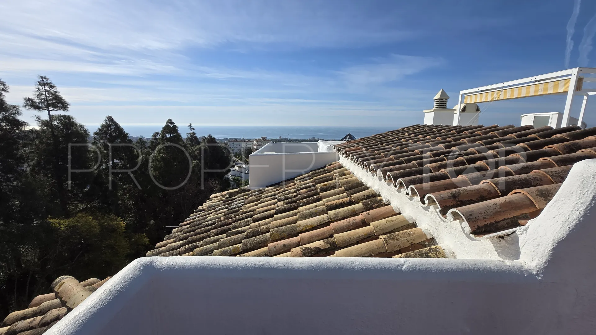 Ático en venta en Sitio de Calahonda de 2 dormitorios