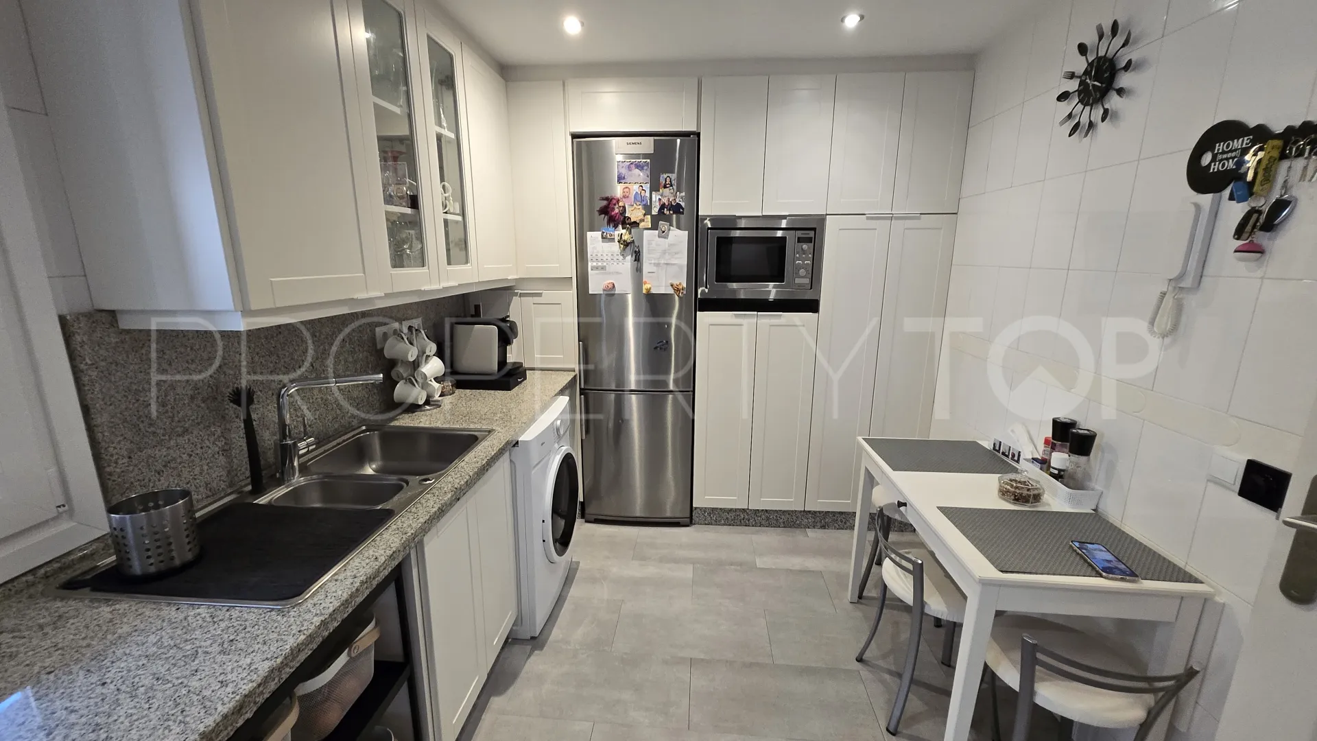 Buy town house in Marbella Golden Mile with 4 bedrooms