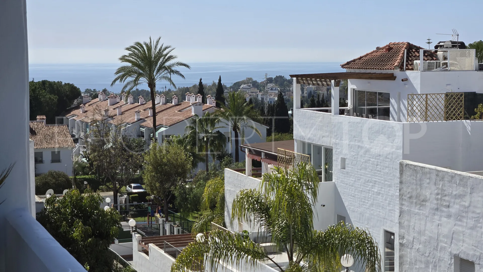 Buy town house in Marbella Golden Mile with 4 bedrooms