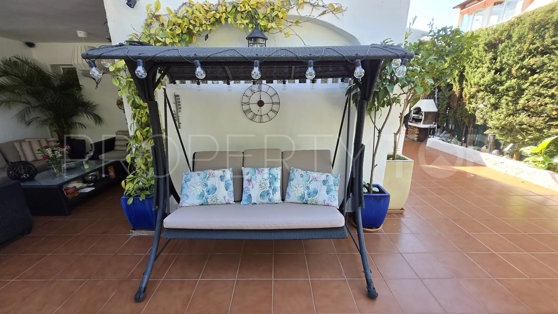 Buy town house in Marbella Golden Mile with 4 bedrooms