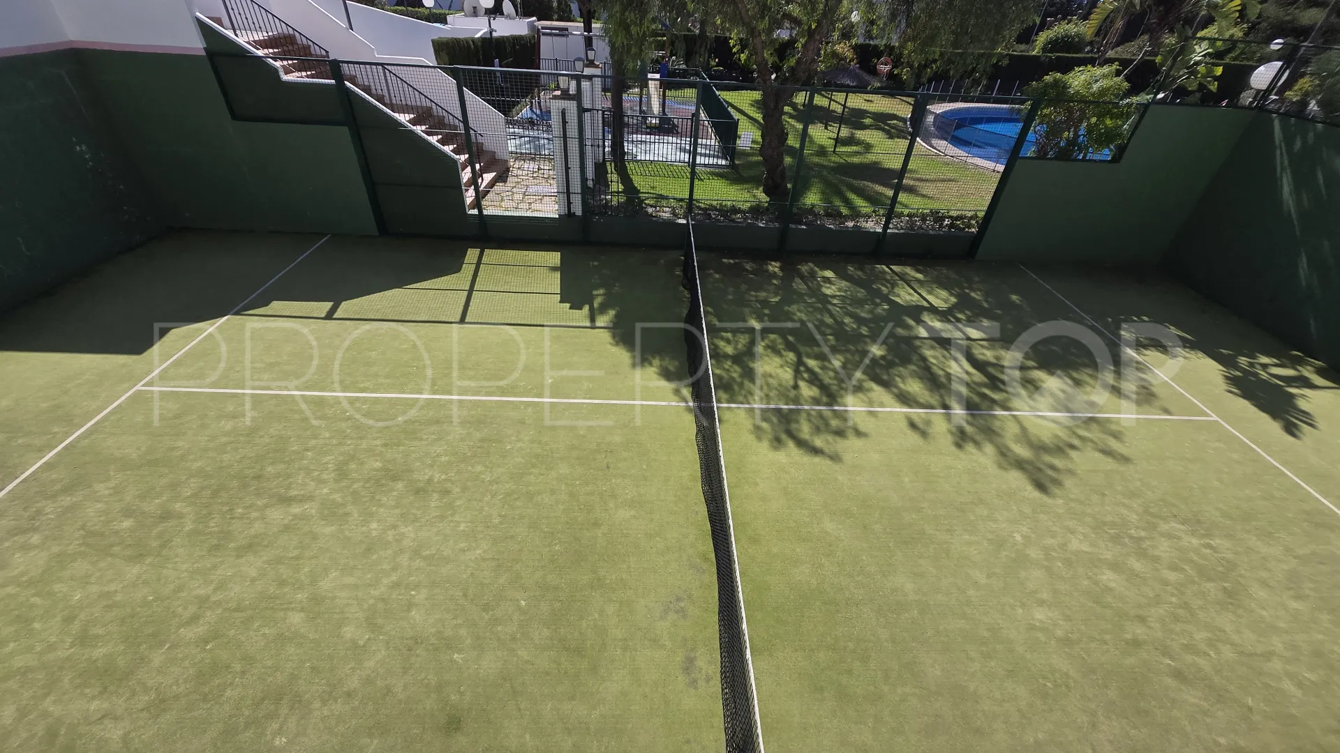 Buy town house in Marbella Golden Mile with 4 bedrooms