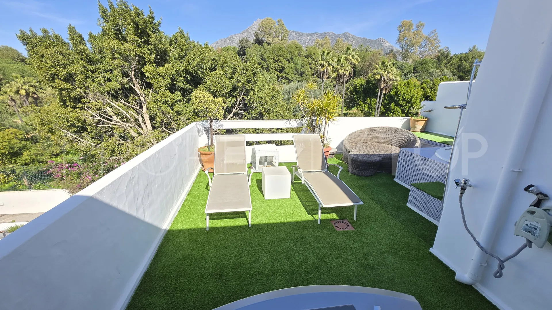 Buy town house in Marbella Golden Mile with 4 bedrooms