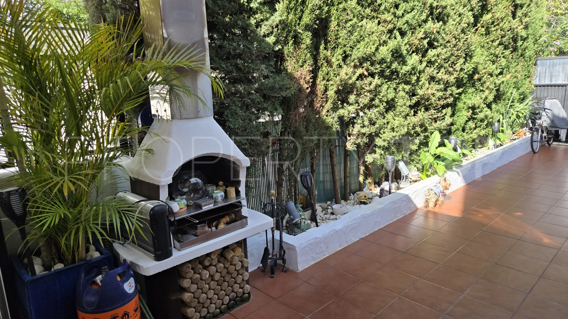 Buy town house in Marbella Golden Mile with 4 bedrooms