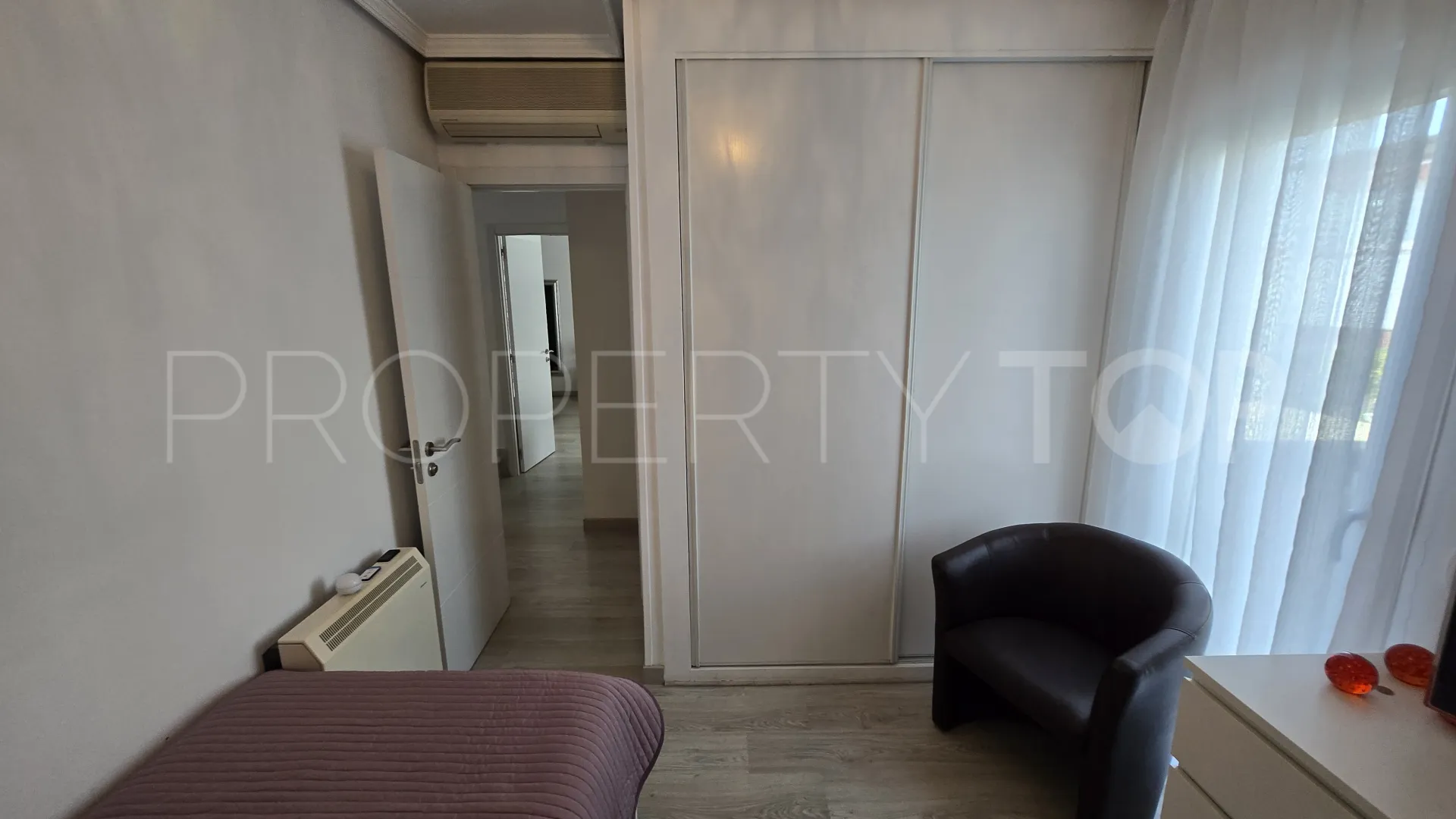 Buy town house in Marbella Golden Mile with 4 bedrooms