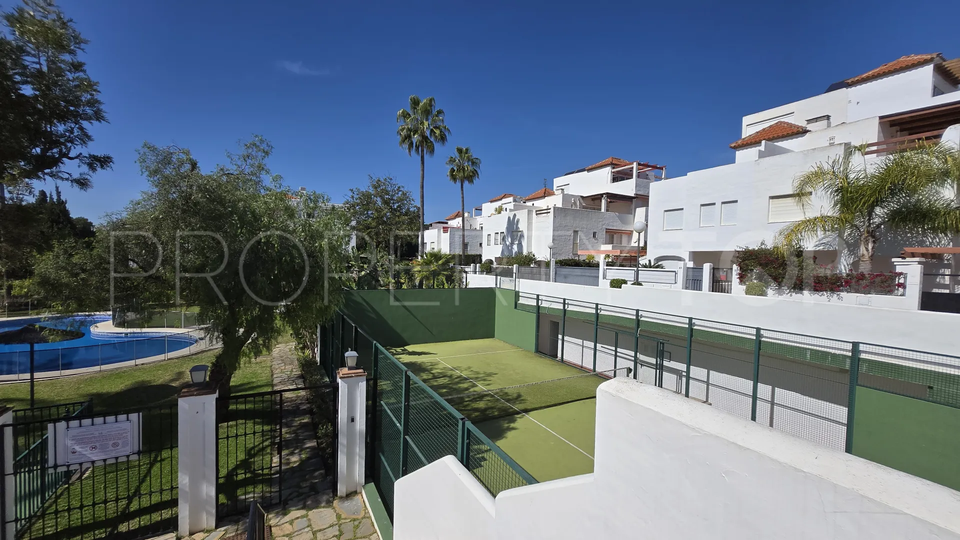 Buy town house in Marbella Golden Mile with 4 bedrooms