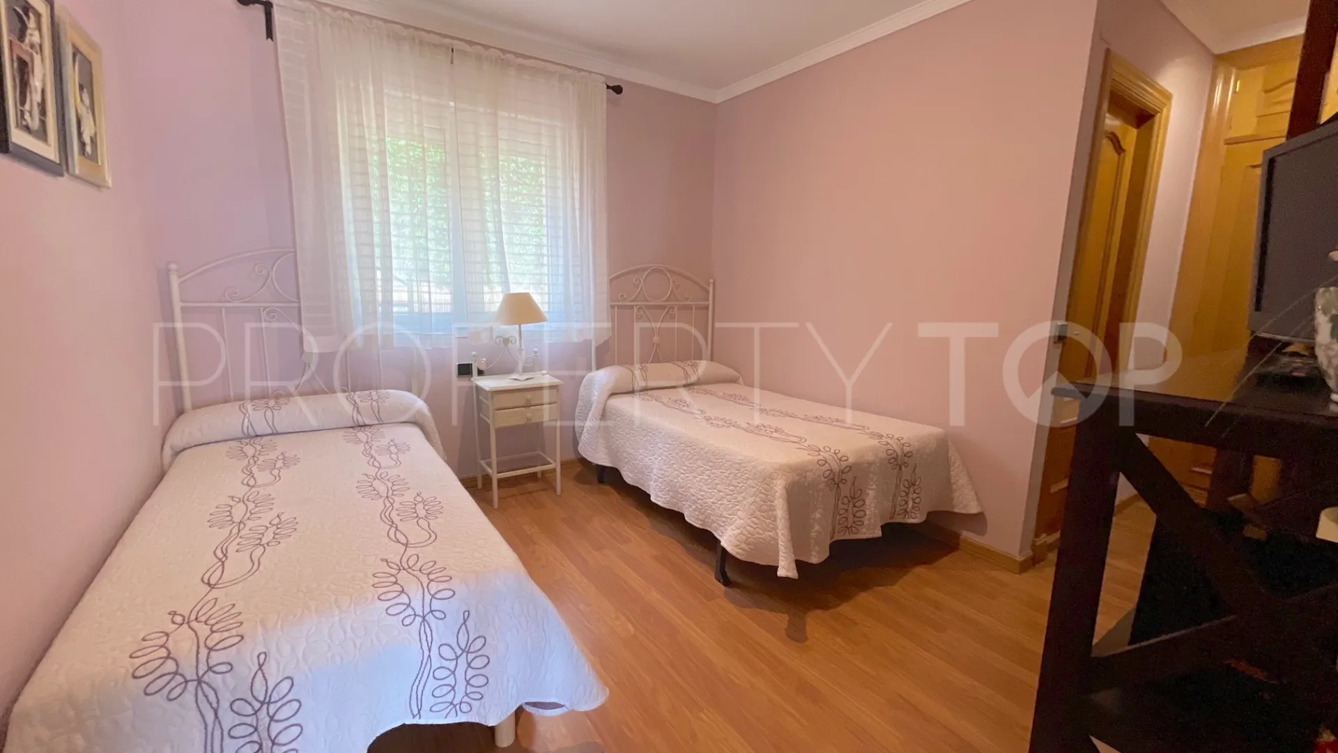 Alcaidesa 7 bedrooms villa for sale