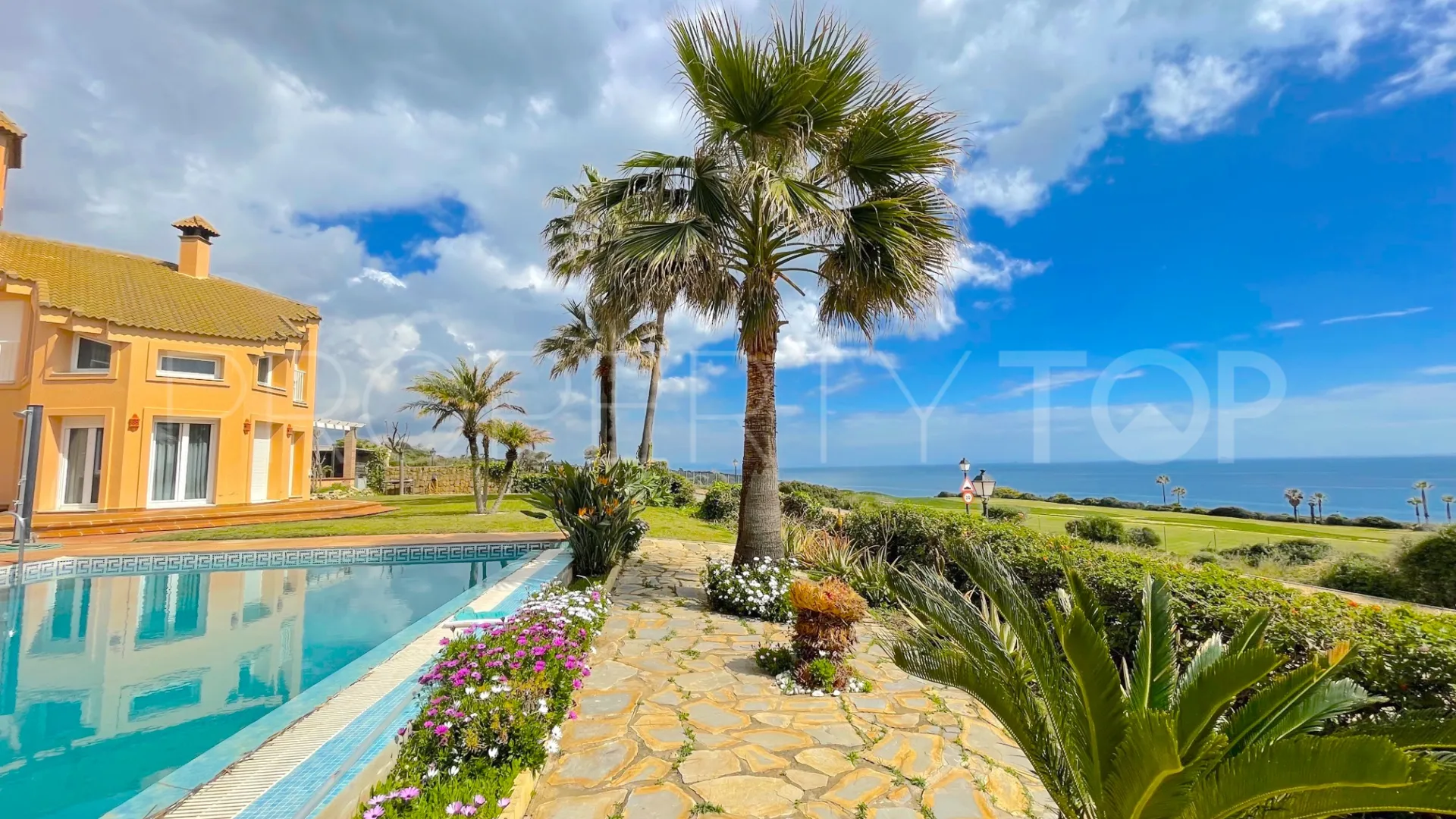 Alcaidesa 7 bedrooms villa for sale