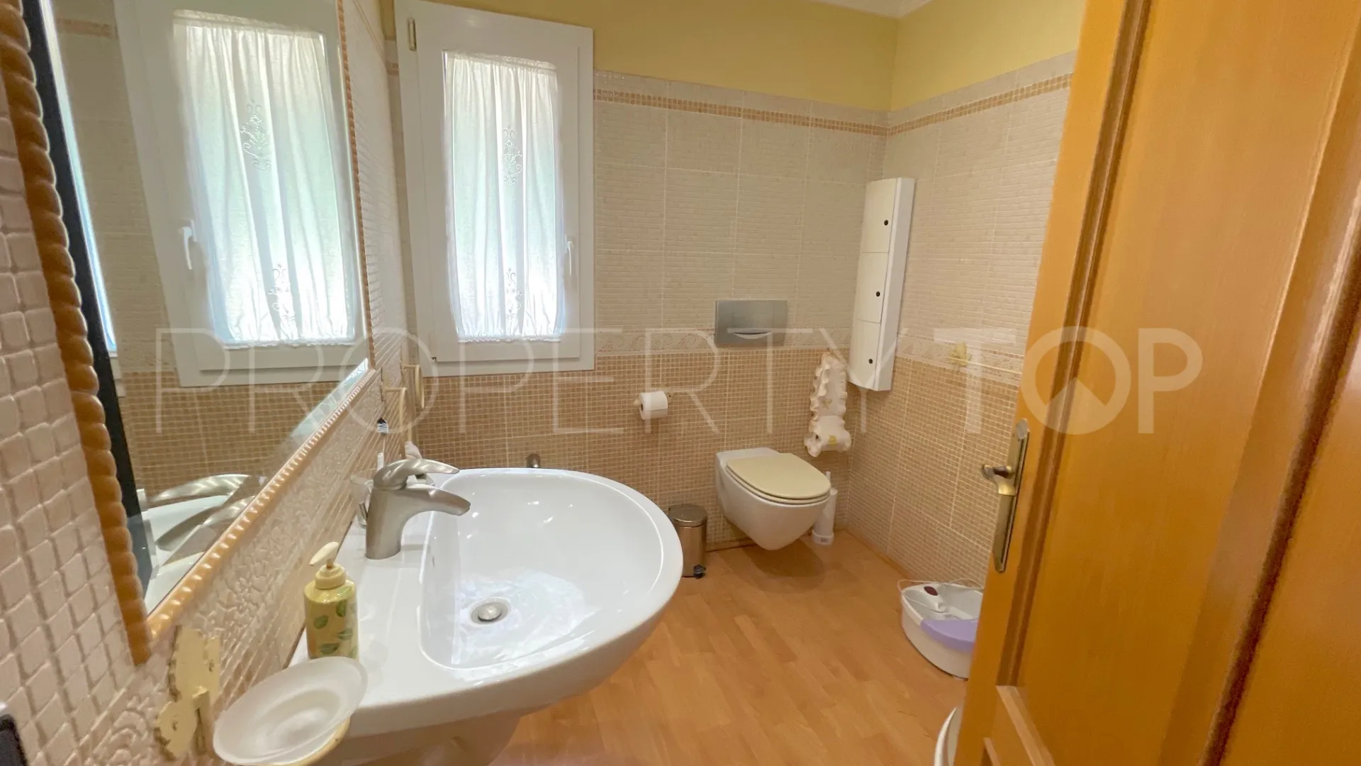 Alcaidesa 7 bedrooms villa for sale