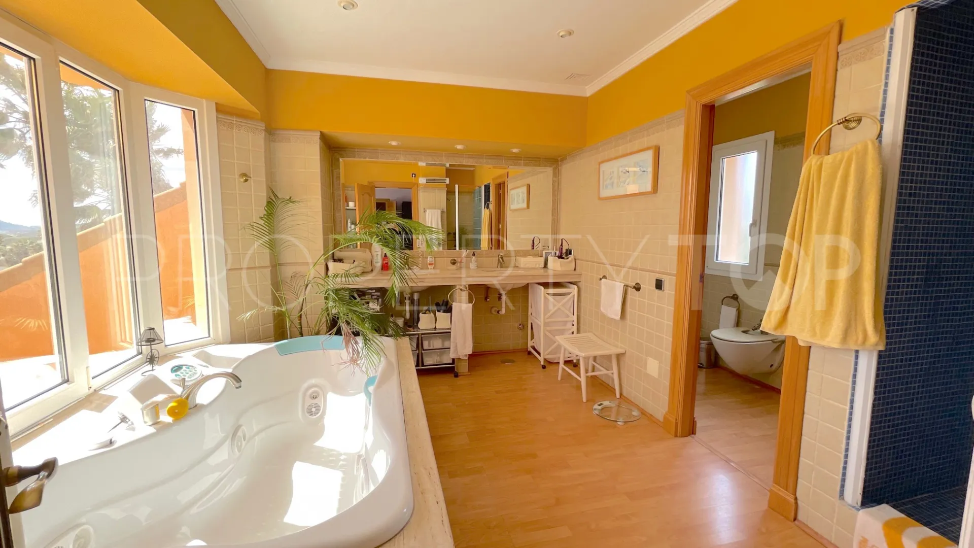 Alcaidesa 7 bedrooms villa for sale