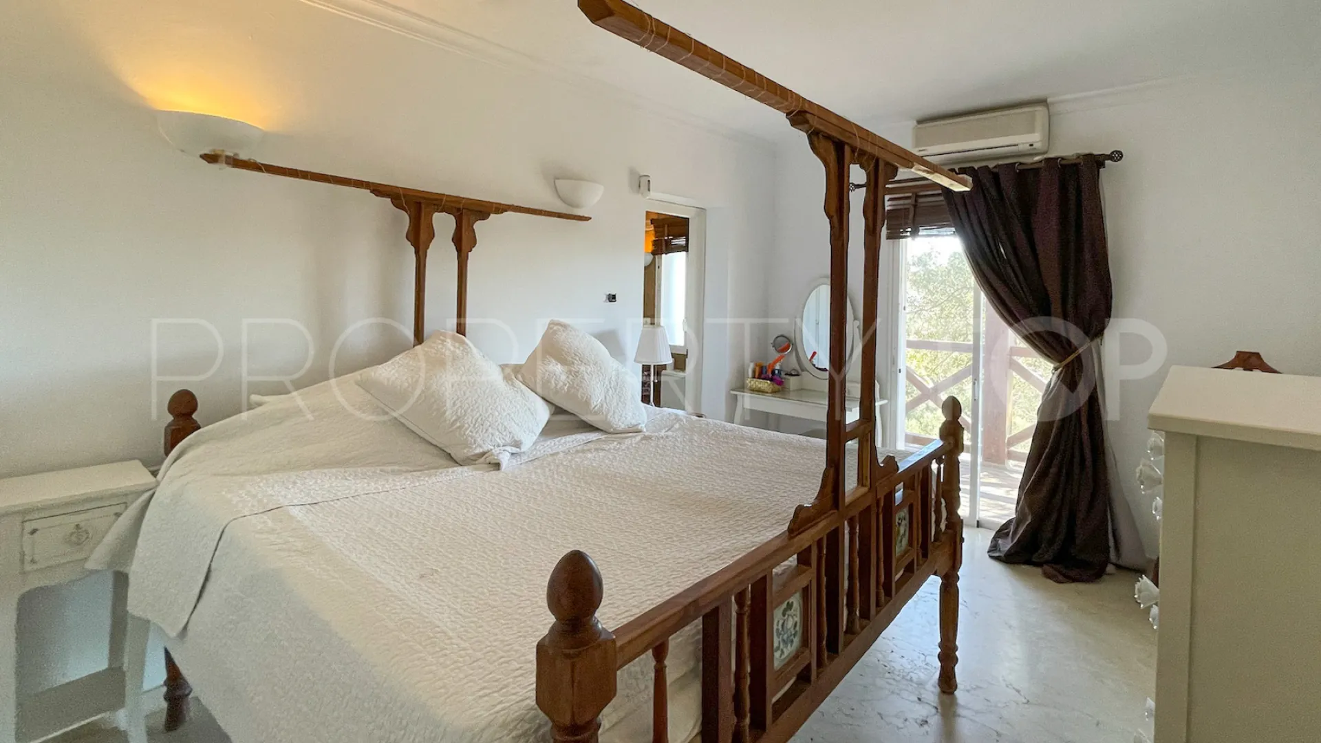 For sale 6 bedrooms villa in Sotogrande Costa