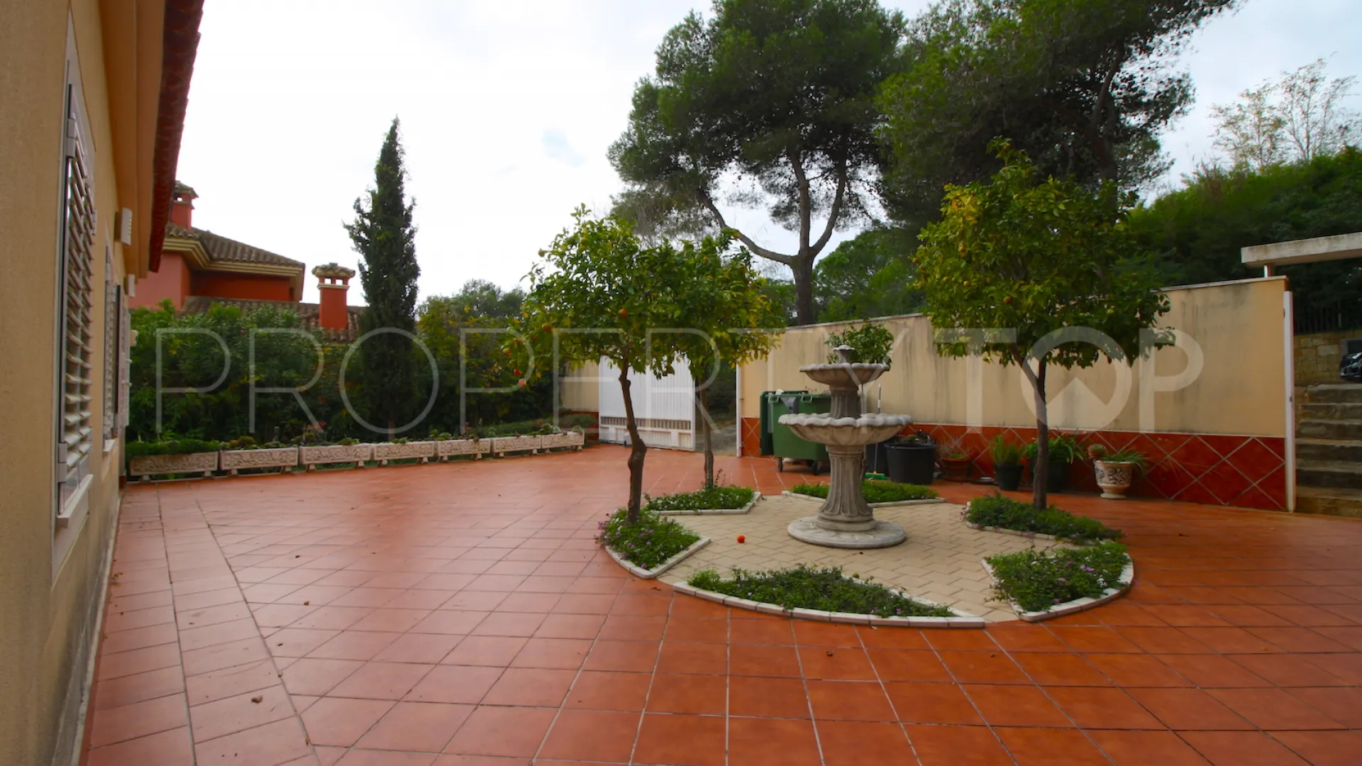 For sale Sotogrande Alto 6 bedrooms villa