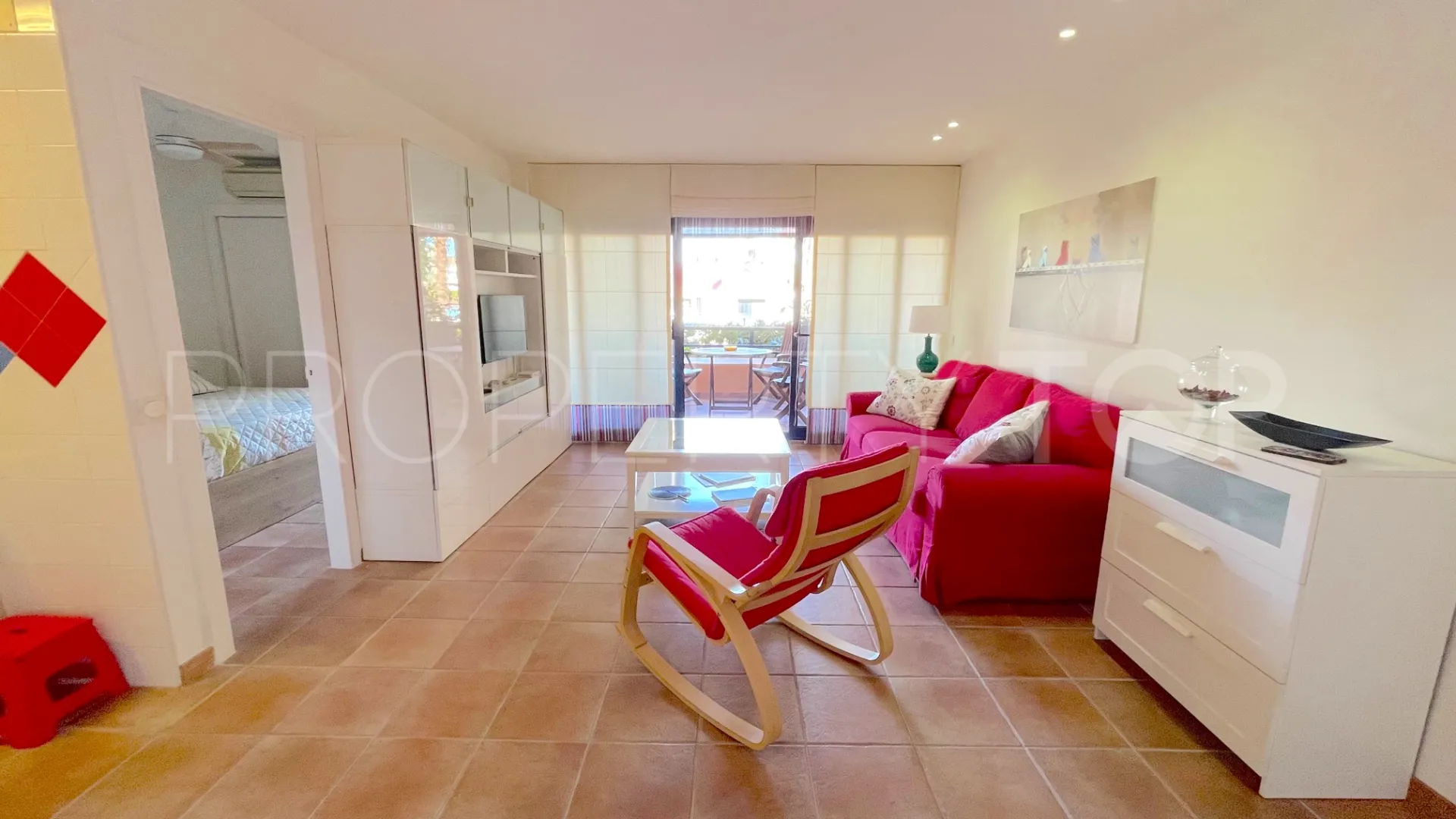 Buy Sotogrande Playa ground floor apartment