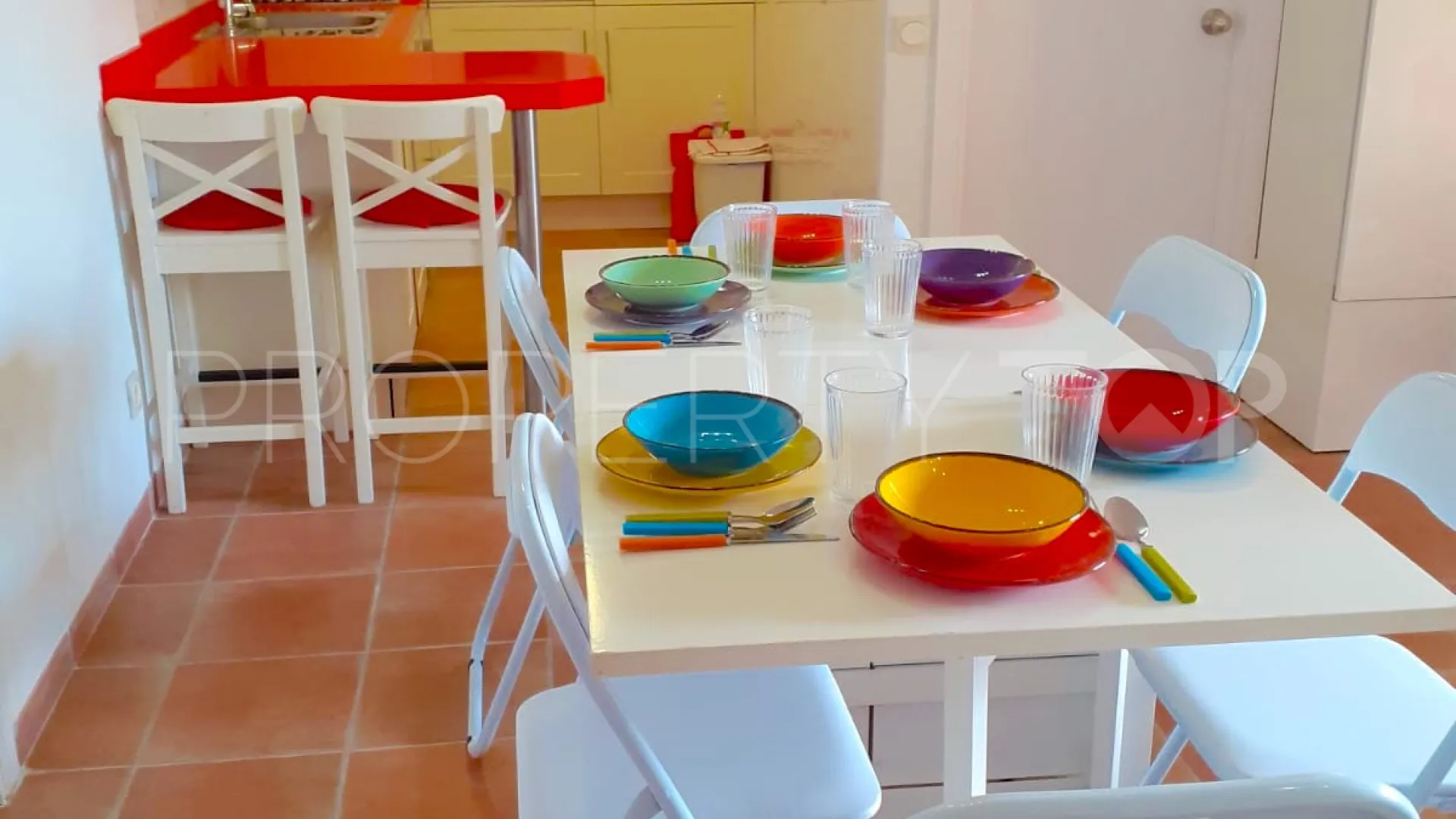 Buy Sotogrande Playa ground floor apartment