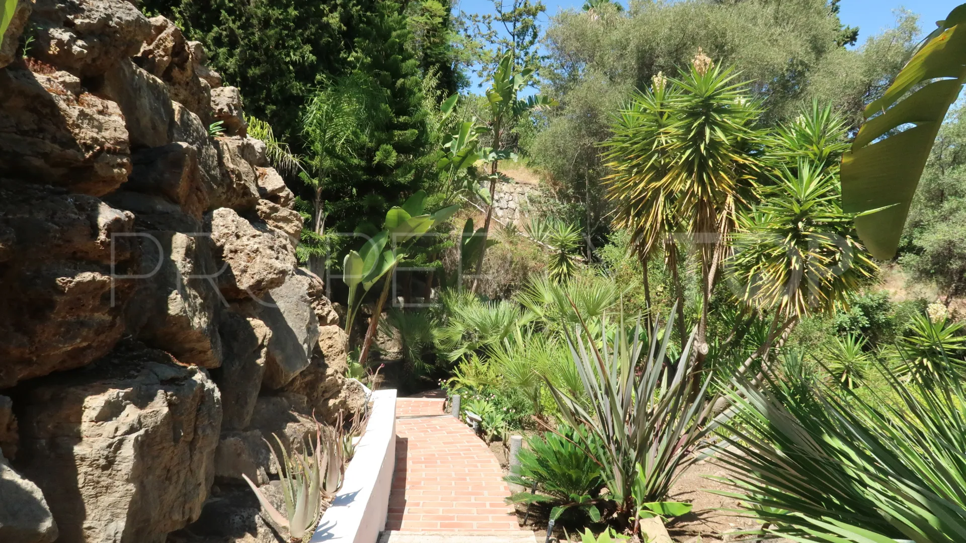 For sale Los Almendros villa with 5 bedrooms