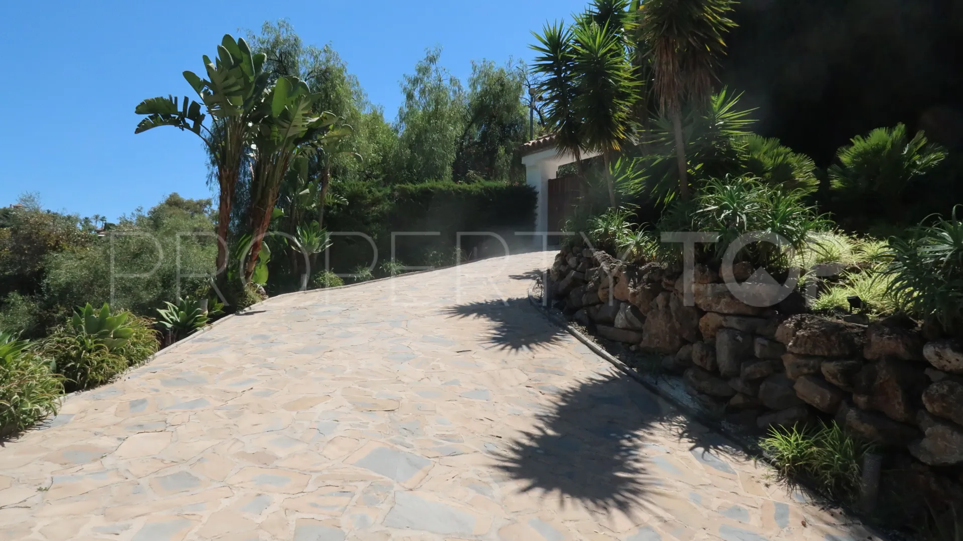 For sale Los Almendros villa with 5 bedrooms