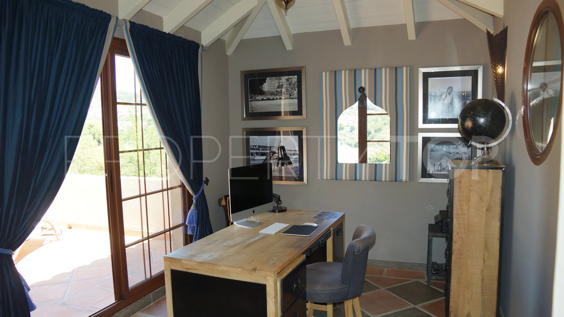 For sale Los Almendros villa with 5 bedrooms