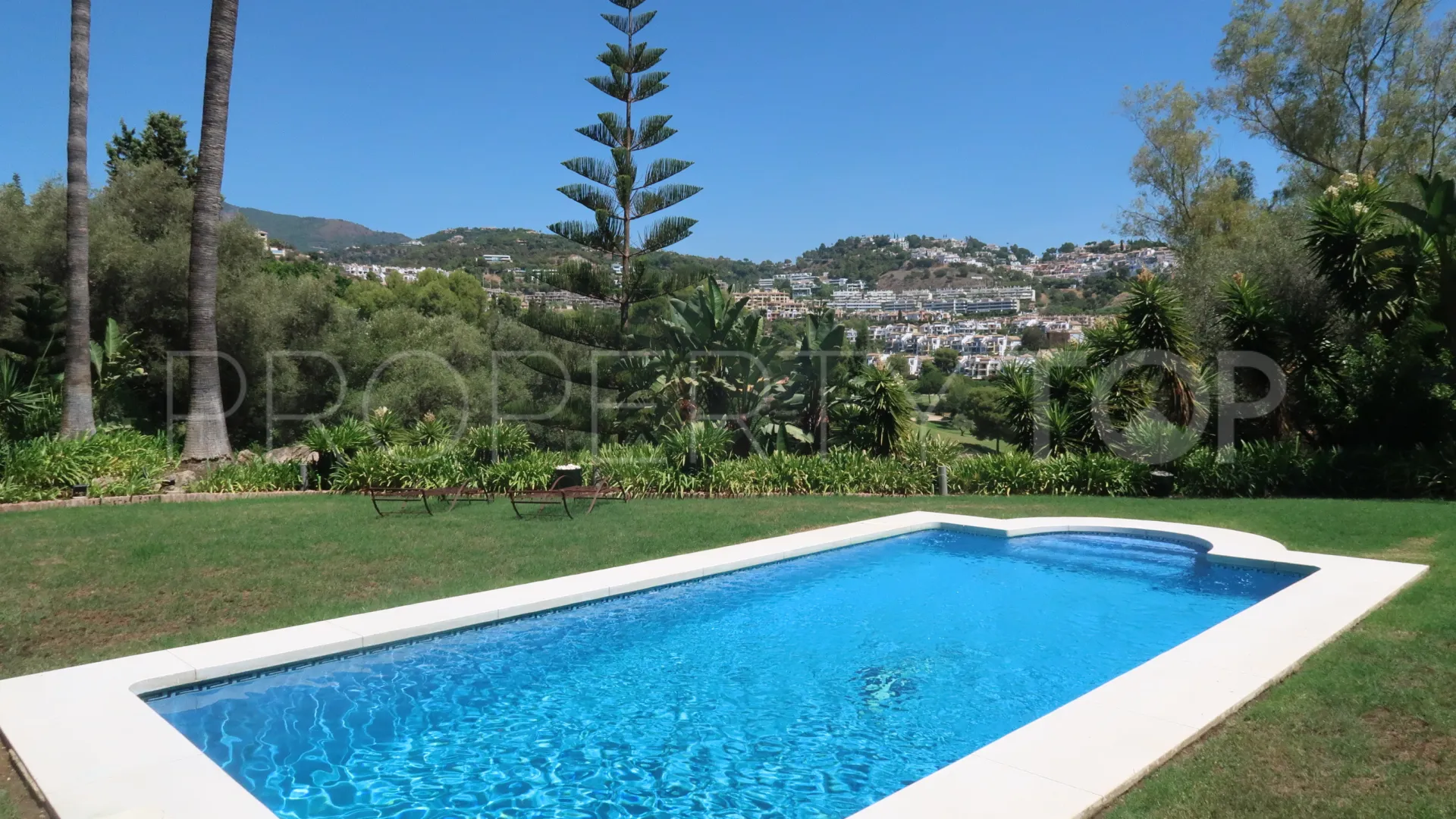 For sale Los Almendros villa with 5 bedrooms