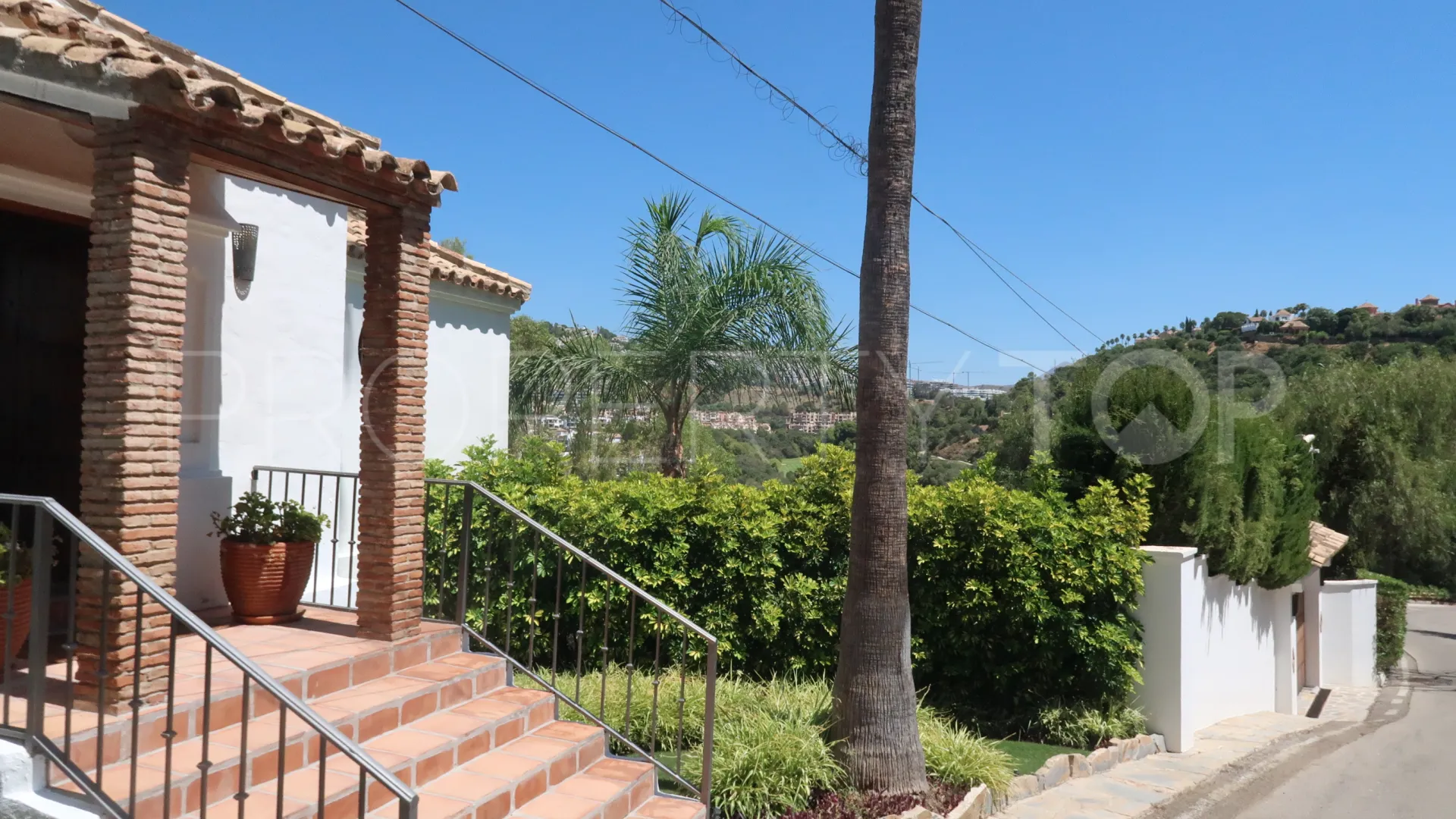 For sale Los Almendros villa with 5 bedrooms