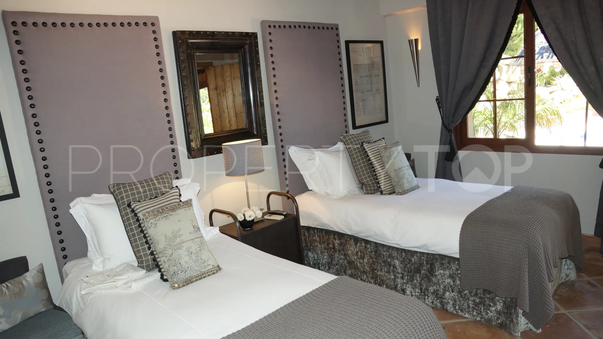 For sale Los Almendros villa with 5 bedrooms