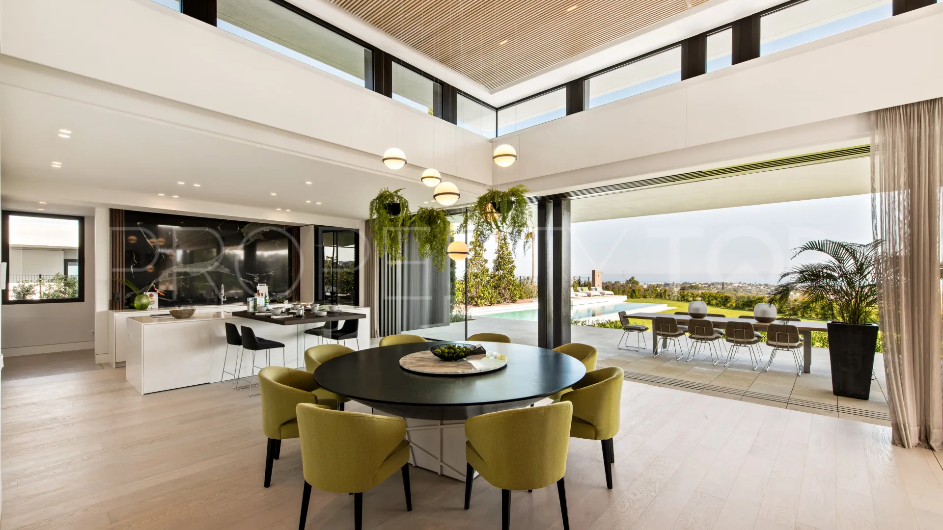 6 bedrooms villa for sale in El Herrojo